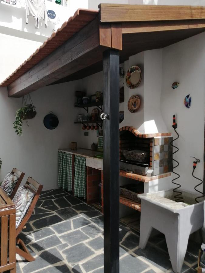 Courtyard House - Sun, Barbecue, Beach 세심브라 외부 사진